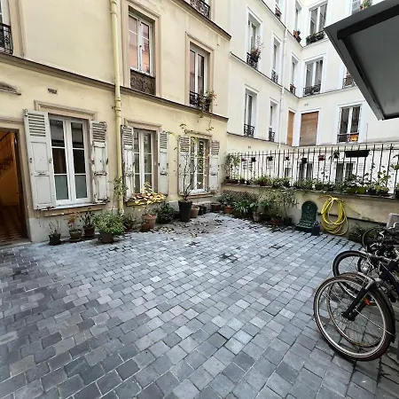 公寓 Proche Sacre Coeur 18 *