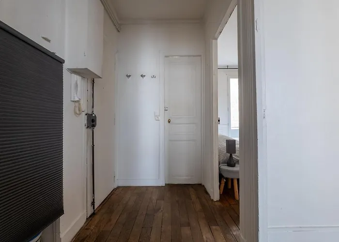 Apartment Proche Sacre Coeur 18